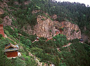 《黑神话：悟空》属性删除D加密 支持退款